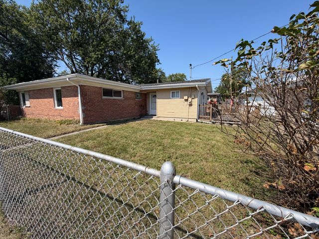 1445 Burnham Avenue, Calumet City, IL 60409