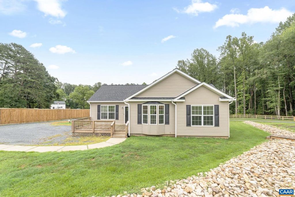 2276 SHILOH CHURCH RD, Palmyra, VA 22963