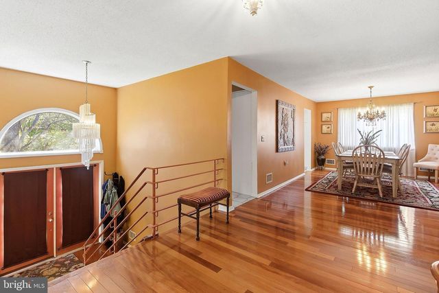 801 HUGHES DR, Hamilton, NJ 08690