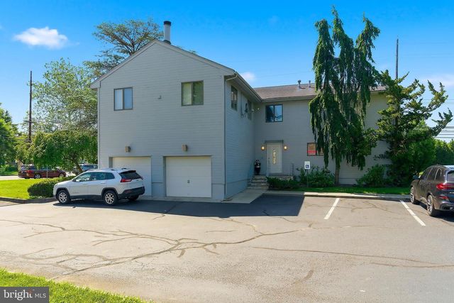 801 HUGHES DR, Hamilton, NJ 08690