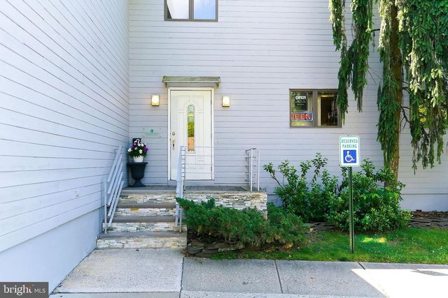 801 HUGHES DR, Hamilton, NJ 08690