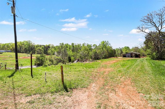 221 Cullen Lane, Statesville, NC 28625