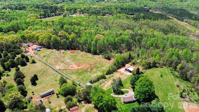 221 Cullen Lane, Statesville, NC 28625