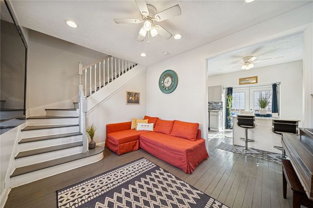 1627 Creedmoor Ave, Brookline, PA 15226