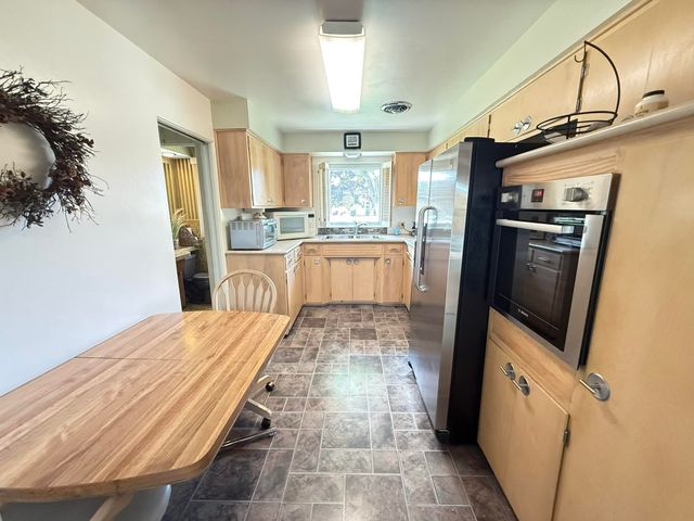 4719 Morningside Drive, Bay City, MI 48706