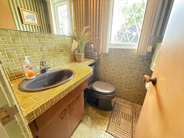4719 Morningside Drive, Bay City, MI 48706