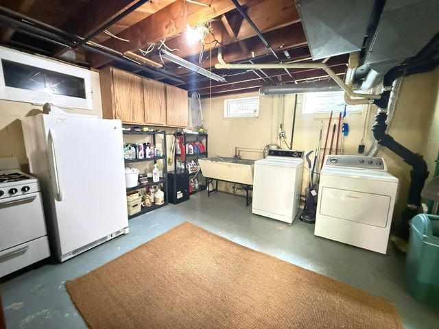 4719 Morningside Drive, Bay City, MI 48706