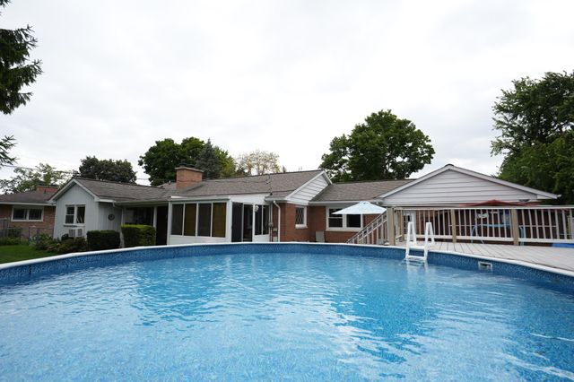 4719 Morningside Drive, Bay City, MI 48706