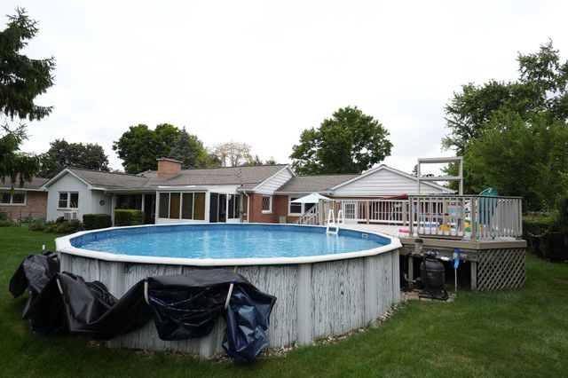 4719 Morningside Drive, Bay City, MI 48706