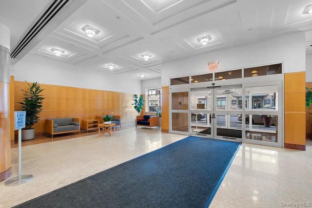 4-74 48th Avenue 17F, Long Island City, NY 11109
