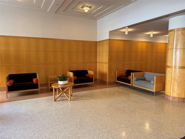 4-74 48th Avenue 17F, Long Island City, NY 11109