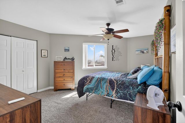 1124 Faggards Road, Gilchrist, TX 77617