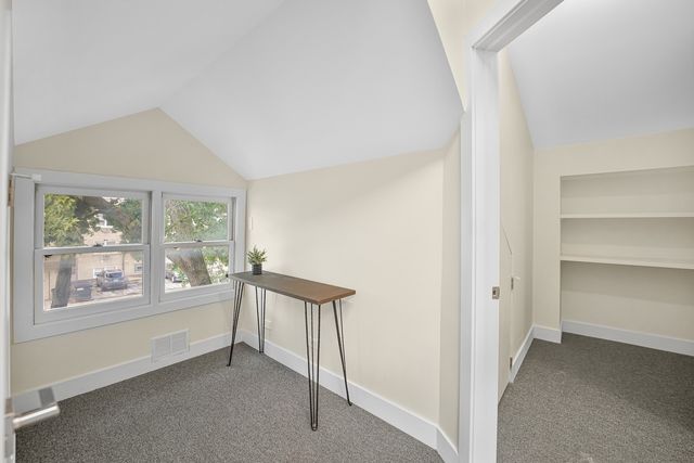 2541 N 76th Avenue, Elmwood Park, IL 60707