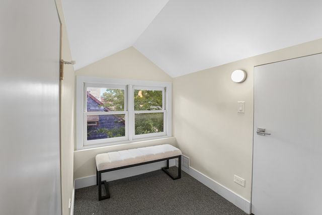 2541 N 76th Avenue, Elmwood Park, IL 60707