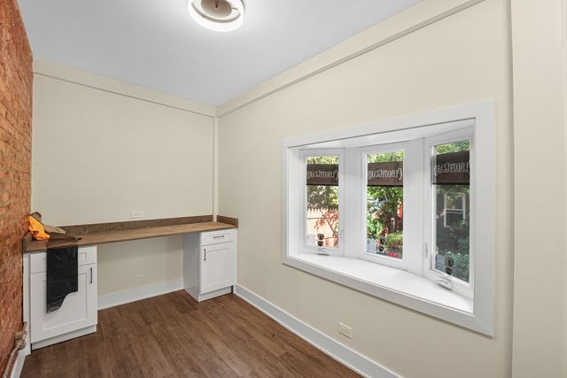 2541 N 76th Avenue, Elmwood Park, IL 60707