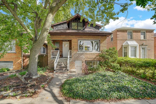 2541 N 76th Avenue, Elmwood Park, IL 60707