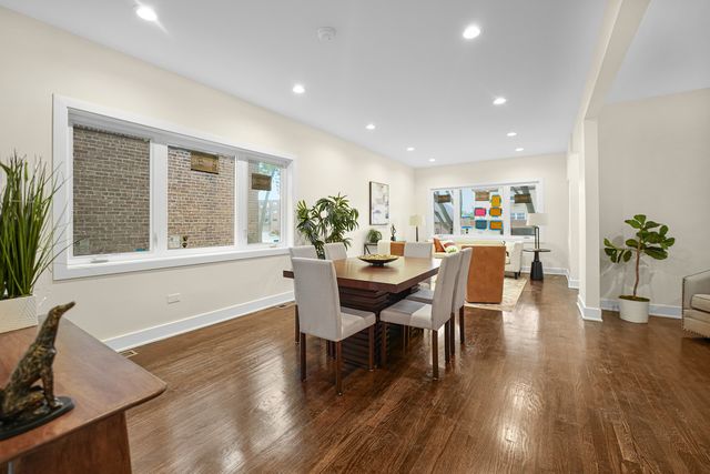 2541 N 76th Avenue, Elmwood Park, IL 60707