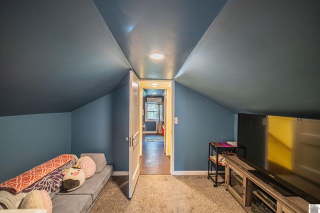 815 N 22nd St, Paducah, KY 42001