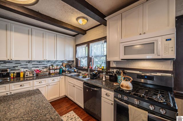 815 N 22nd St, Paducah, KY 42001