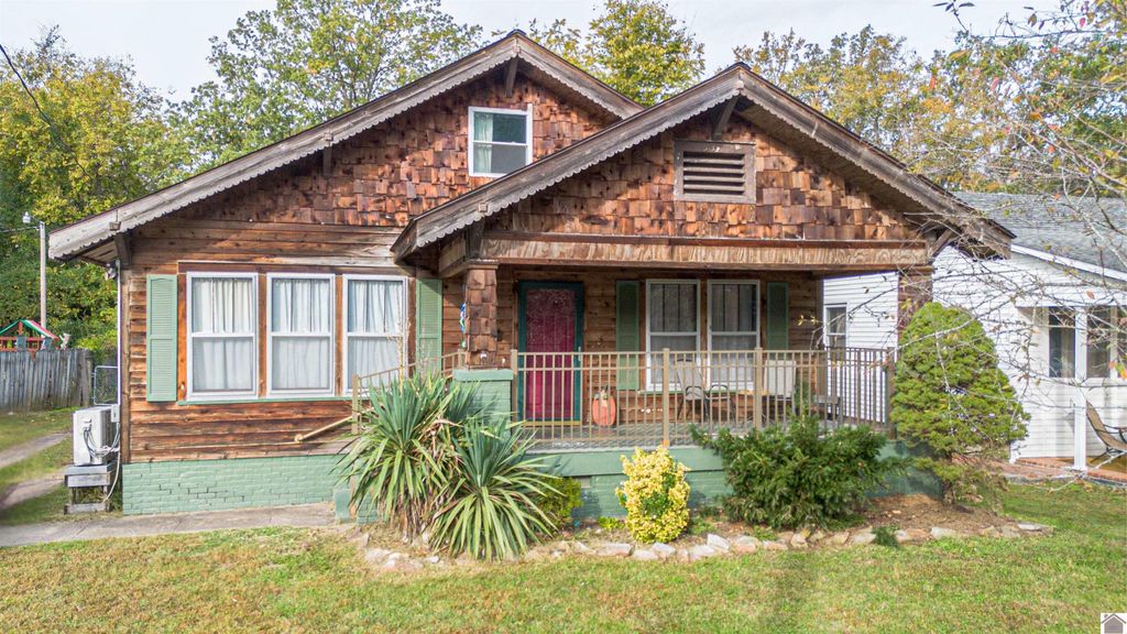 815 N 22nd St, Paducah, KY 42001