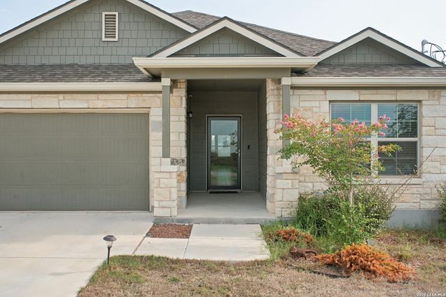 155 ARCHED OAK LOOP, Floresville, TX 78114