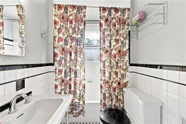 535 Hampton PL, Portsmouth, VA 23704