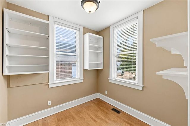 535 Hampton PL, Portsmouth, VA 23704