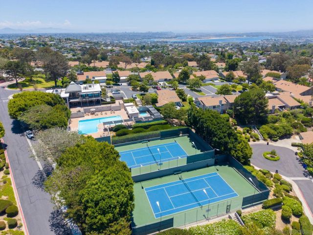 2055 Caminito San Nicholas, La Jolla, CA 92037