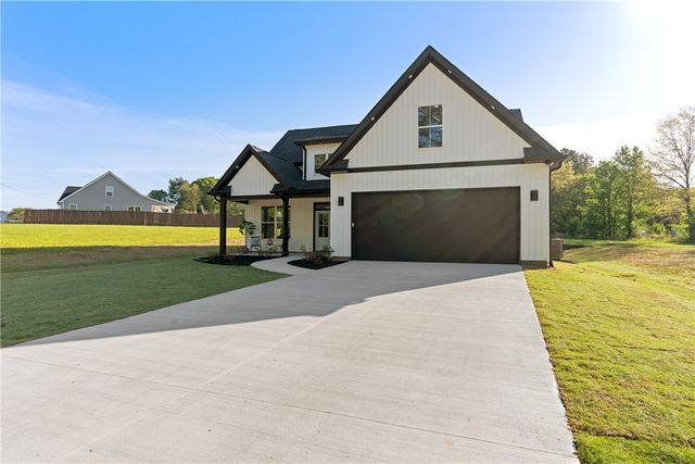 110 Reidville Road, Williamston, SC 29697