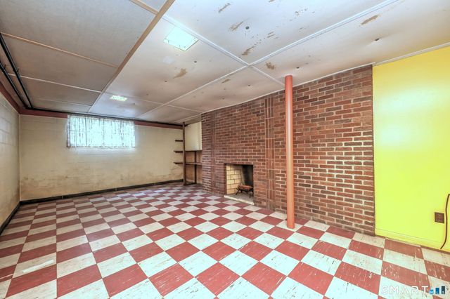 110 Beauvue Terrace, Bridgeport, CT 06606