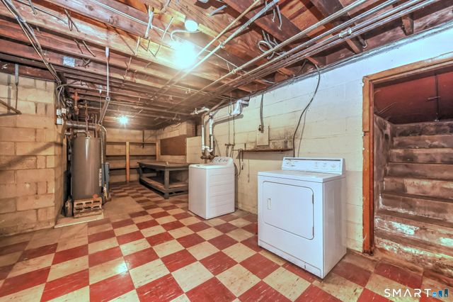 110 Beauvue Terrace, Bridgeport, CT 06606