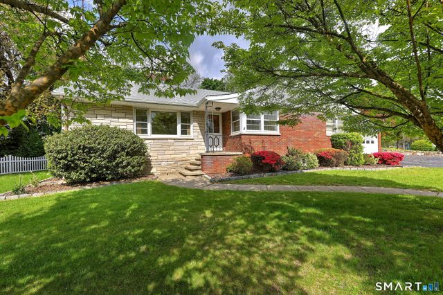 110 Beauvue Terrace, Bridgeport, CT 06606