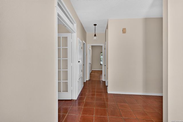 13415 SLEEPY OAKS LN, San Antonio, TX 78253