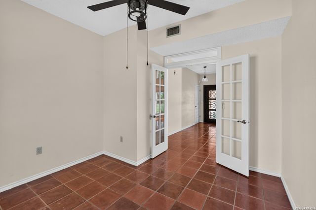 13415 SLEEPY OAKS LN, San Antonio, TX 78253