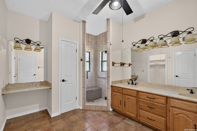 13415 SLEEPY OAKS LN, San Antonio, TX 78253