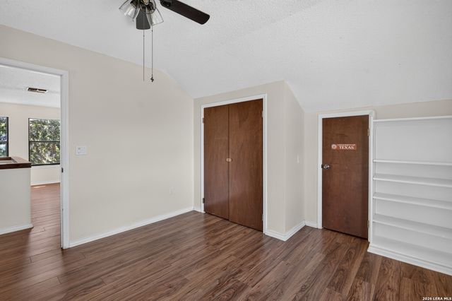 13415 SLEEPY OAKS LN, San Antonio, TX 78253