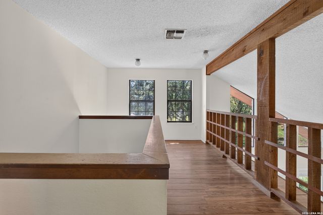 13415 SLEEPY OAKS LN, San Antonio, TX 78253