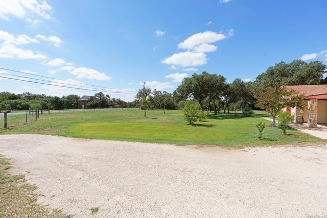 13415 SLEEPY OAKS LN, San Antonio, TX 78253