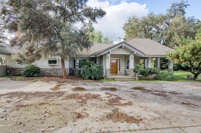 10477 S Cornelia Avenue, Fresno, CA 93706