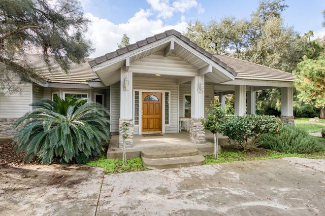 10477 S Cornelia Avenue, Fresno, CA 93706