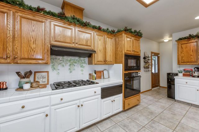 10477 S Cornelia Avenue, Fresno, CA 93706