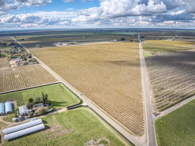 10477 S Cornelia Avenue, Fresno, CA 93706