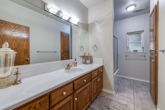 10477 S Cornelia Avenue, Fresno, CA 93706