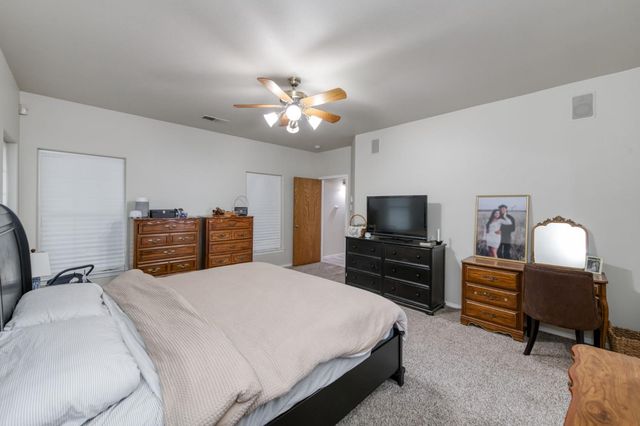 10477 S Cornelia Avenue, Fresno, CA 93706