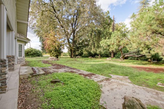 10477 S Cornelia Avenue, Fresno, CA 93706