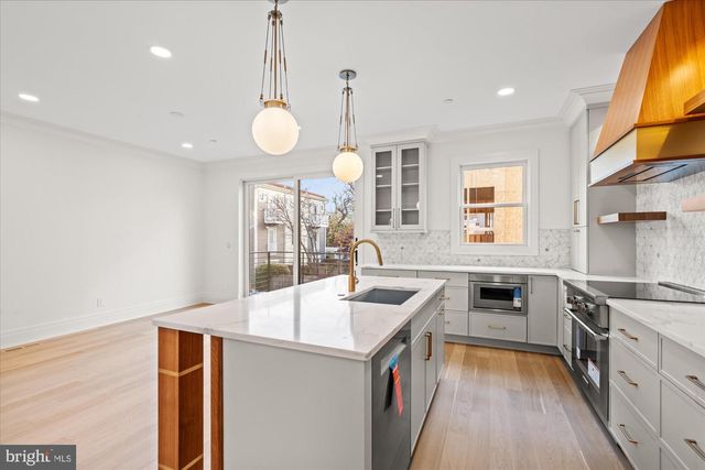 1328 CAMERON ST, Alexandria, VA 22314