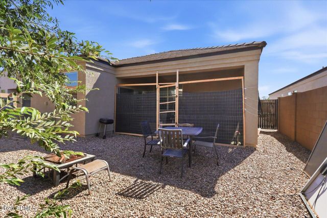28658 N GEODE Drive, San Tan Valley, AZ 85143