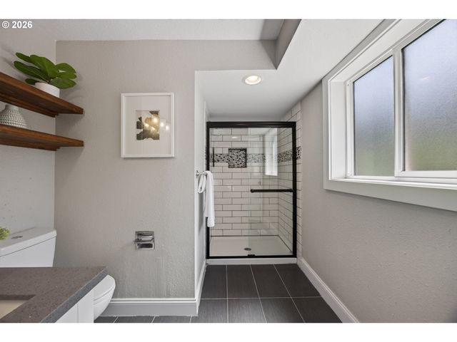 17330 Nw LONEROCK Ln, Beaverton, OR 97006