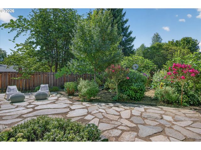 17330 Nw LONEROCK Ln, Beaverton, OR 97006