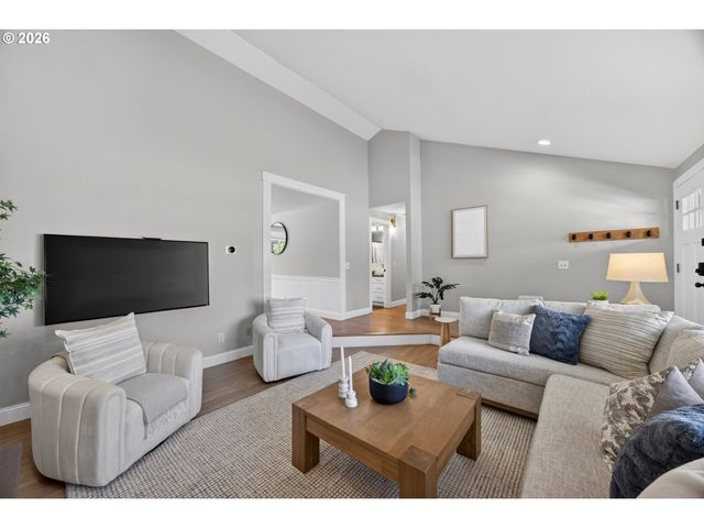17330 Nw LONEROCK Ln, Beaverton, OR 97006